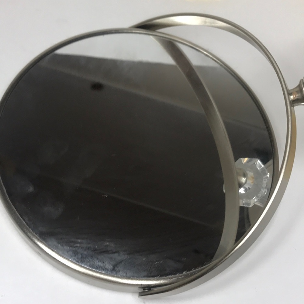 Makeup Mirrors - Picture 4 of 6